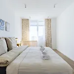 Escape On Chalupkova Apartmán