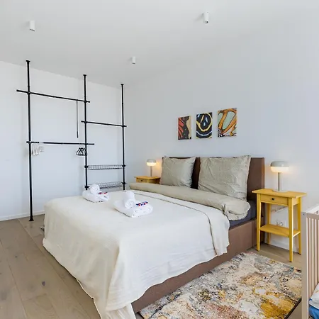 Escape On Chalupkova Apartamento *