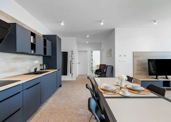 Escape On Chalupkova * براتسيلافا