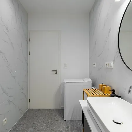 Escape On Chalupkova Апартаменты